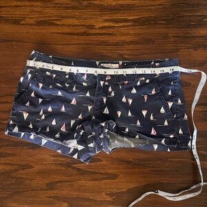 SO Navy Shorts with Sailboat Pattern